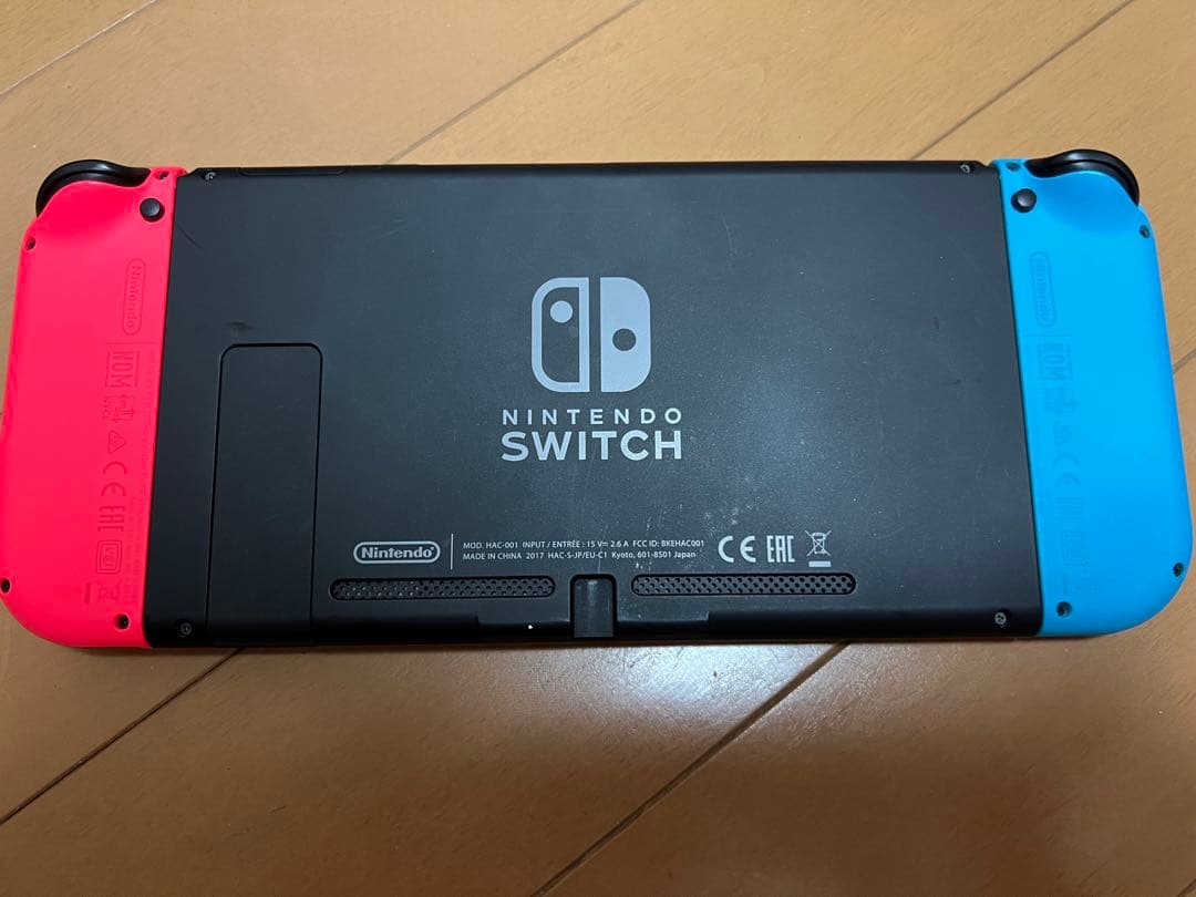 み*り様 【中古品】Nintendo Switch 本体 赤/青 2017年製