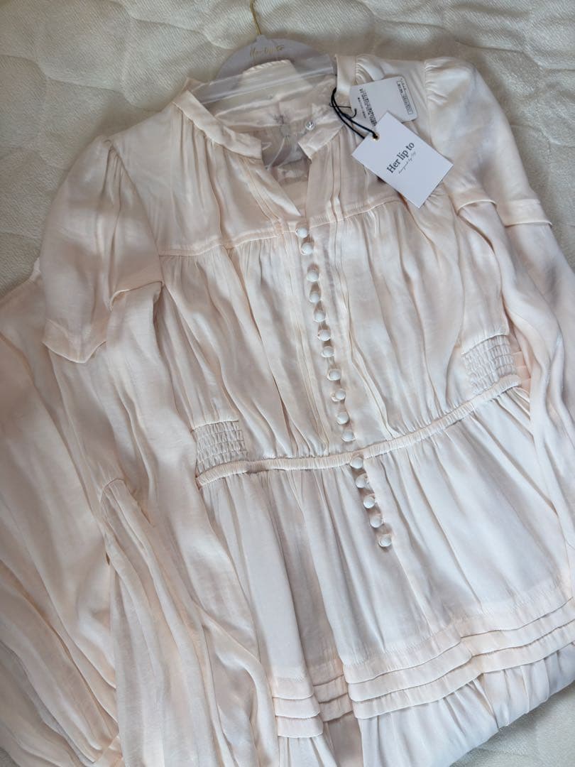 ワンピース herlipto Cascading Gathered Dress