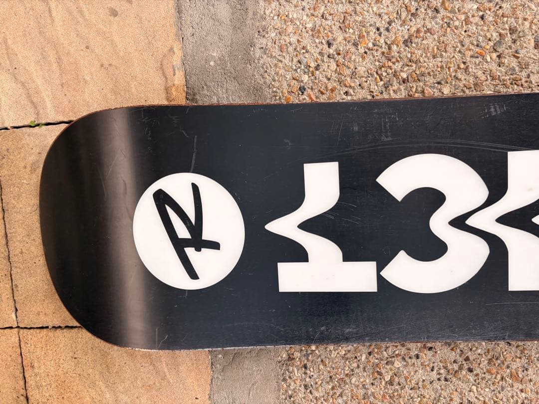 ROSSIGNOL DISTRICT 161 スノーボード板　黒白