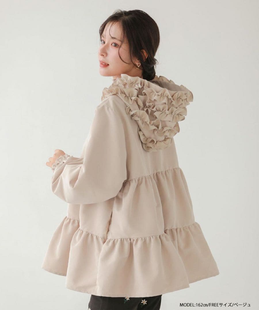 Fit more★　フリルフードティアードジャケット　新品　スプリングコート