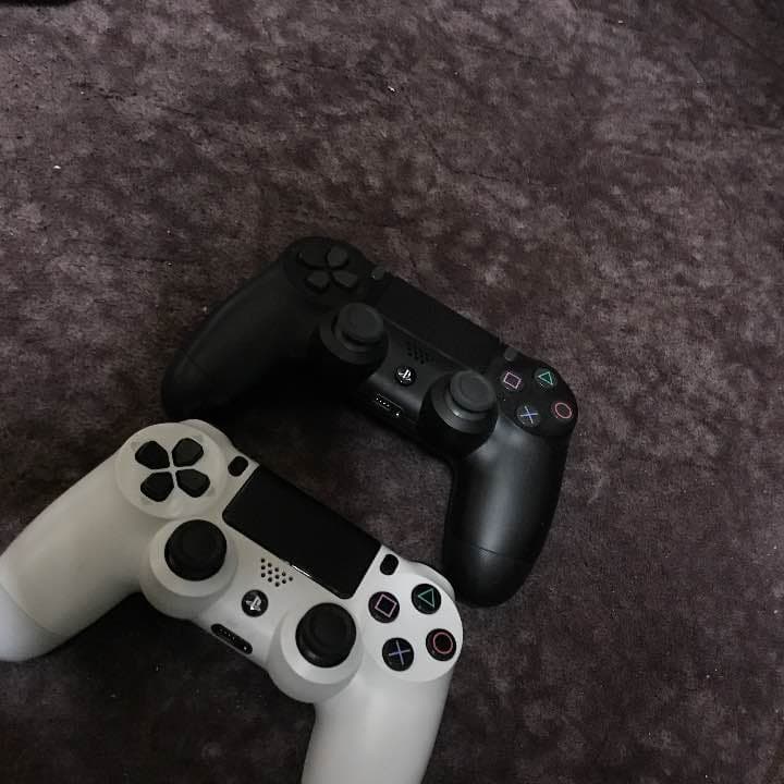 プレステ4