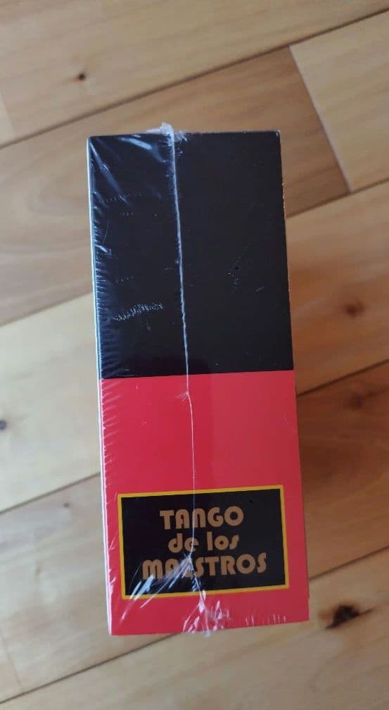 マエストロたちのタンゴ   CD5枚組
●別冊解説書つき
●ボックスケース入り