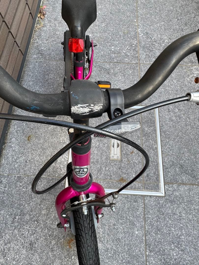 STRIDER 14インチ　ペダル付き　スタンド付き　ストライダー