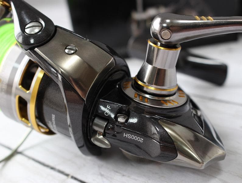 アブガルシア revo LT 2000SH スピニングリール