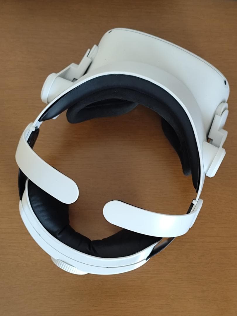  Quest 2(64GB) VRゴーグル(複数アクセサリ付き)