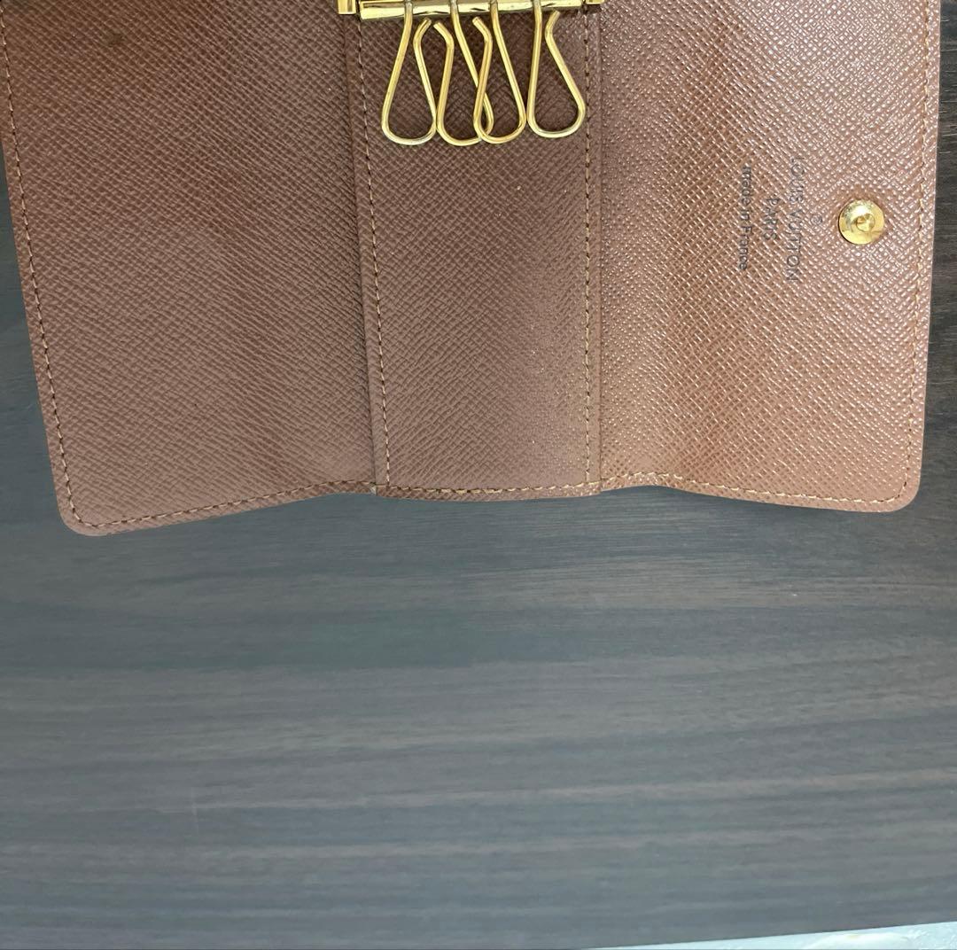 LOUIS VUITTON（ルイ・ヴィトン） モノグラム 4連キーケース