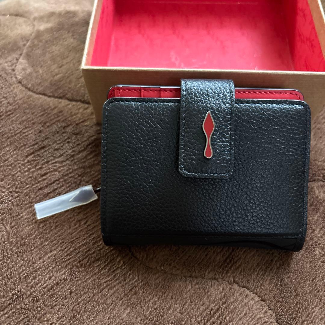 Christian Louboutin 黒赤 財布