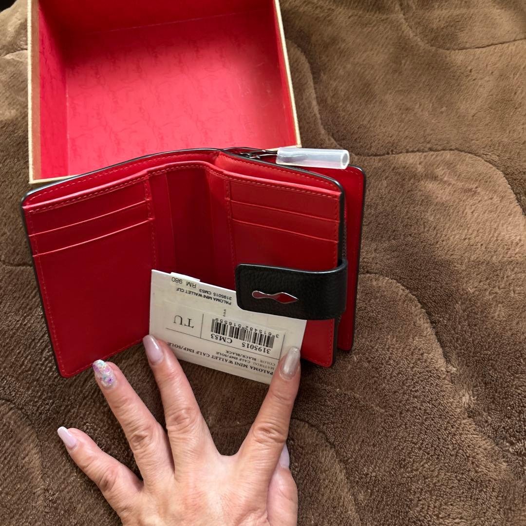 Christian Louboutin 黒赤 財布