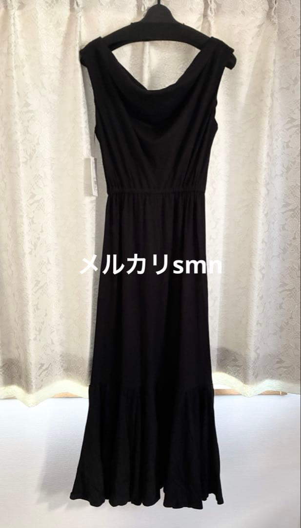 新品　snidelドレープネックカットワンピース　ブラック