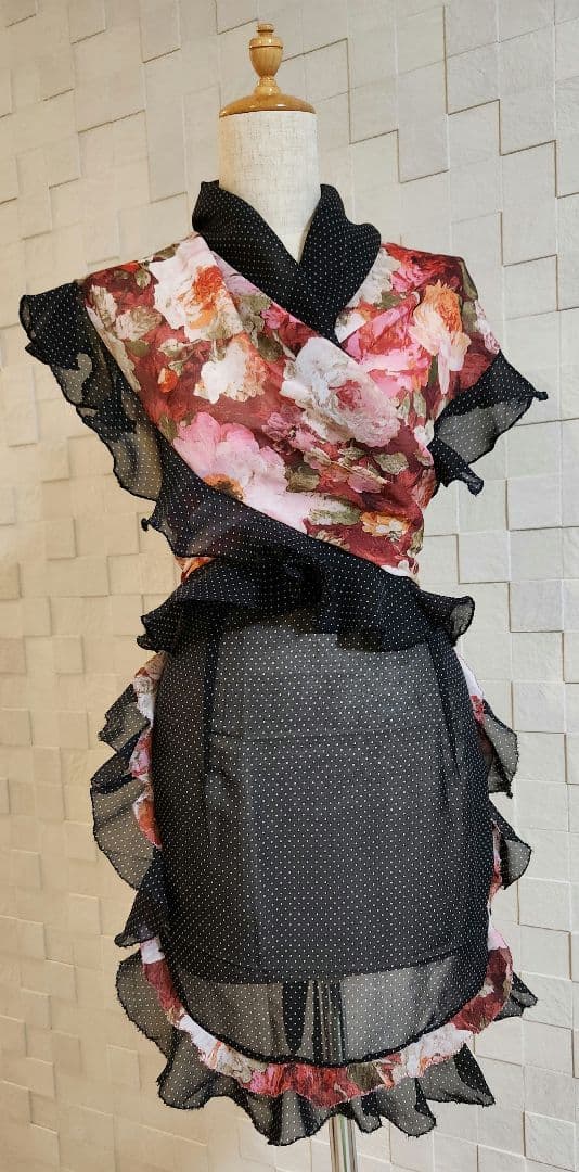 ハンドメイド フラメンコ衣装 新品 シージョ・エプロン 赤系 花柄 黒×白水玉