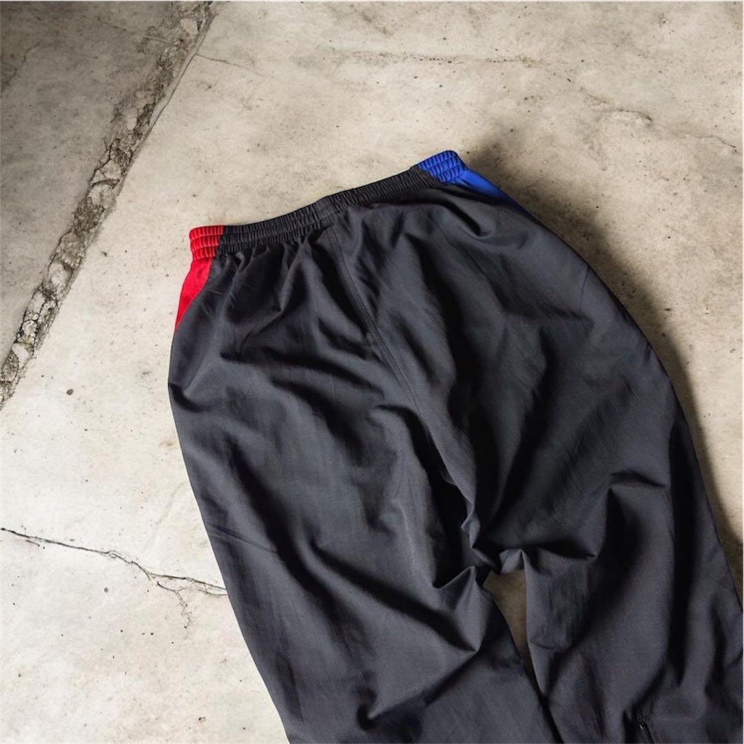 UMBRO アンブロ トラックパンツ ナイロンパンツ サイドライン 裾ジップ