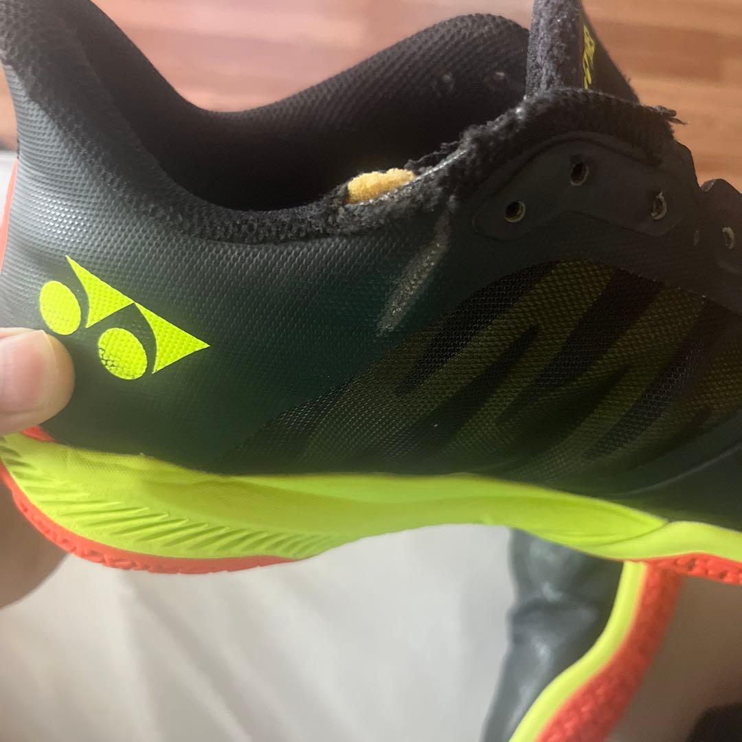 YONEX バドミントンシューズ ブラック/イエロー