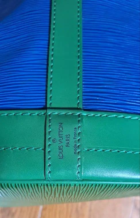 Louis Vuitton エピショルダーバッグ ノエ　緑と青