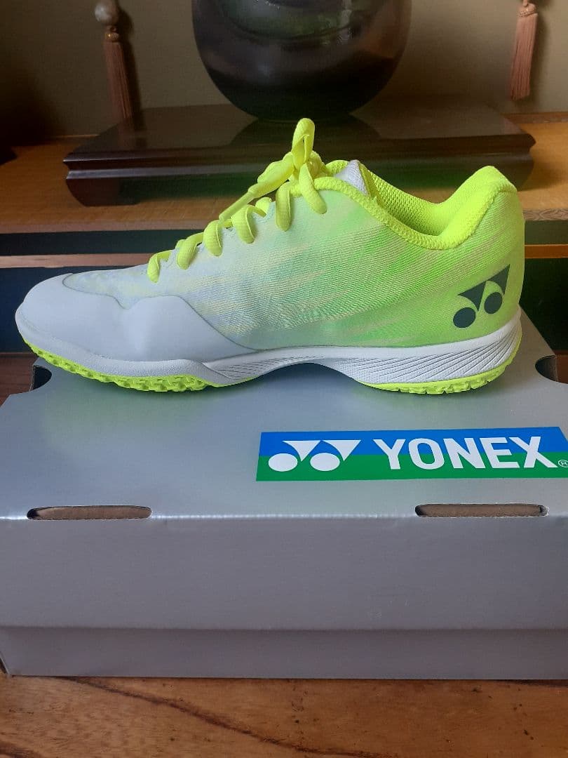 YONEX エアラスZワイド　SHBAZ2W バドミントンシューズ