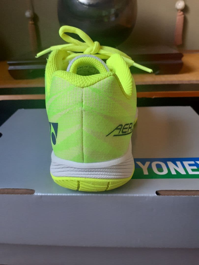 YONEX エアラスZワイド　SHBAZ2W バドミントンシューズ