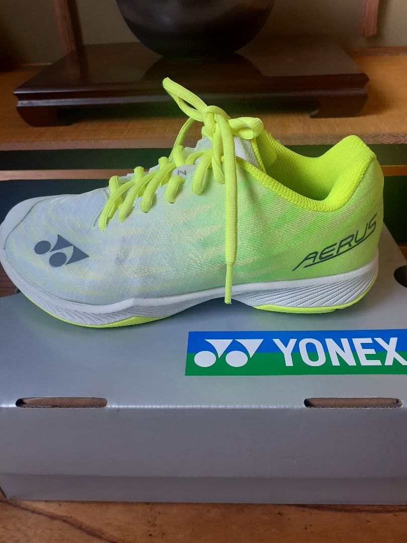 YONEX エアラスZワイド　SHBAZ2W バドミントンシューズ
