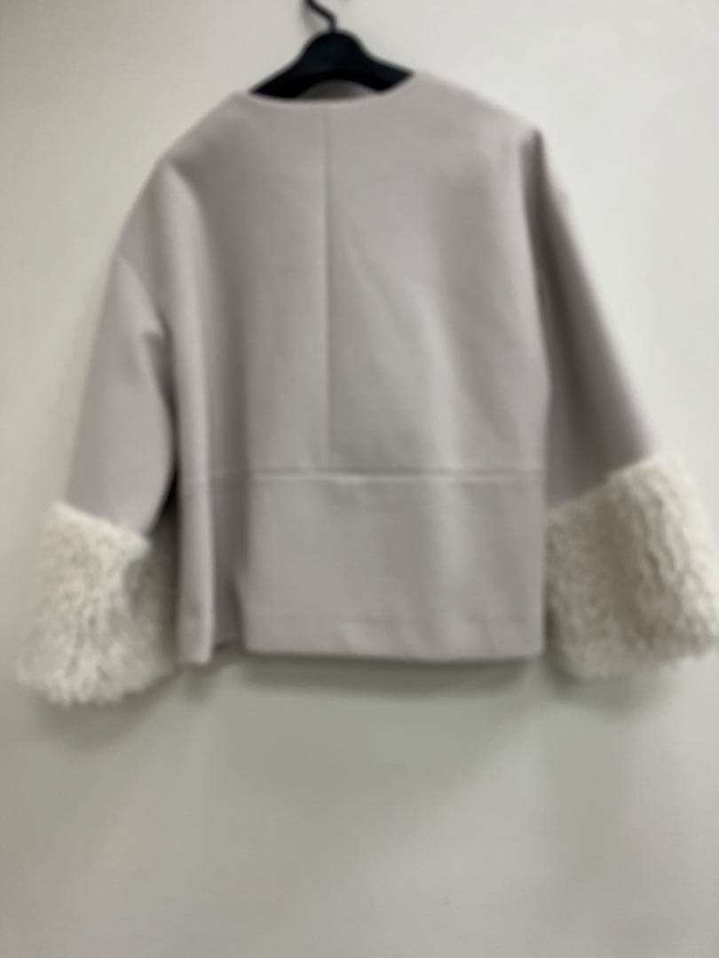 FENNEL ボアカフスノーカラーコート　サイズ9号　定価33000円