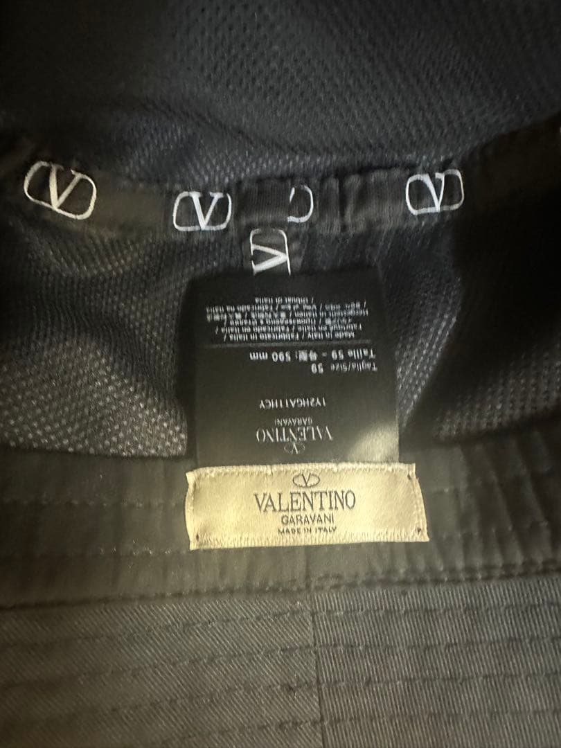 最終値下げ 美品 VALENTINO バケハ 帽子 ヴァレンティノ ロゴ