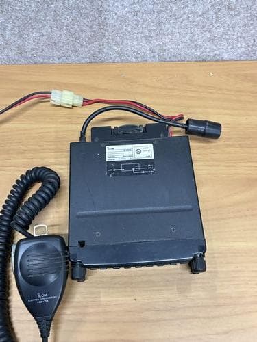 ICOM IC-2700　144/430デュアルバンド FMトランシーバー