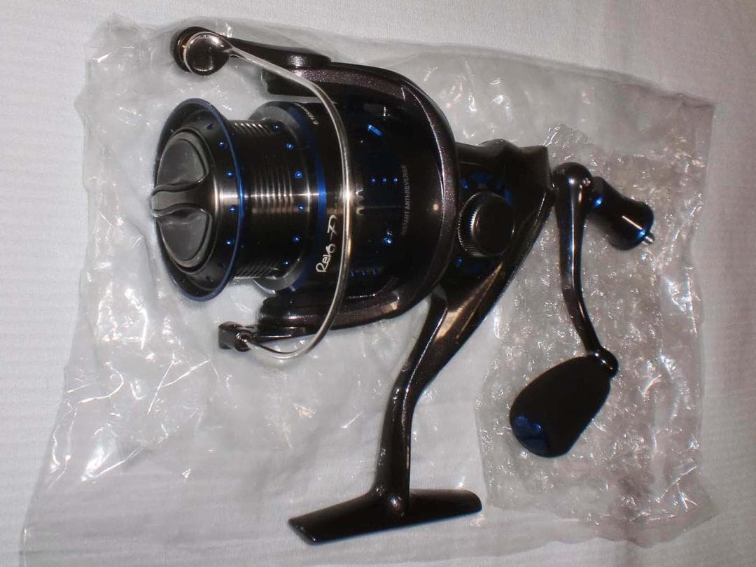 希少！　アブガルシア　レボ ディーズ［Revo Deez］スピニングリール　新品