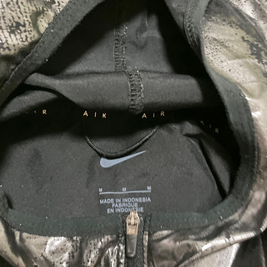 Nike メタリック柄ウィンドブレーカー Mサイズ 新品