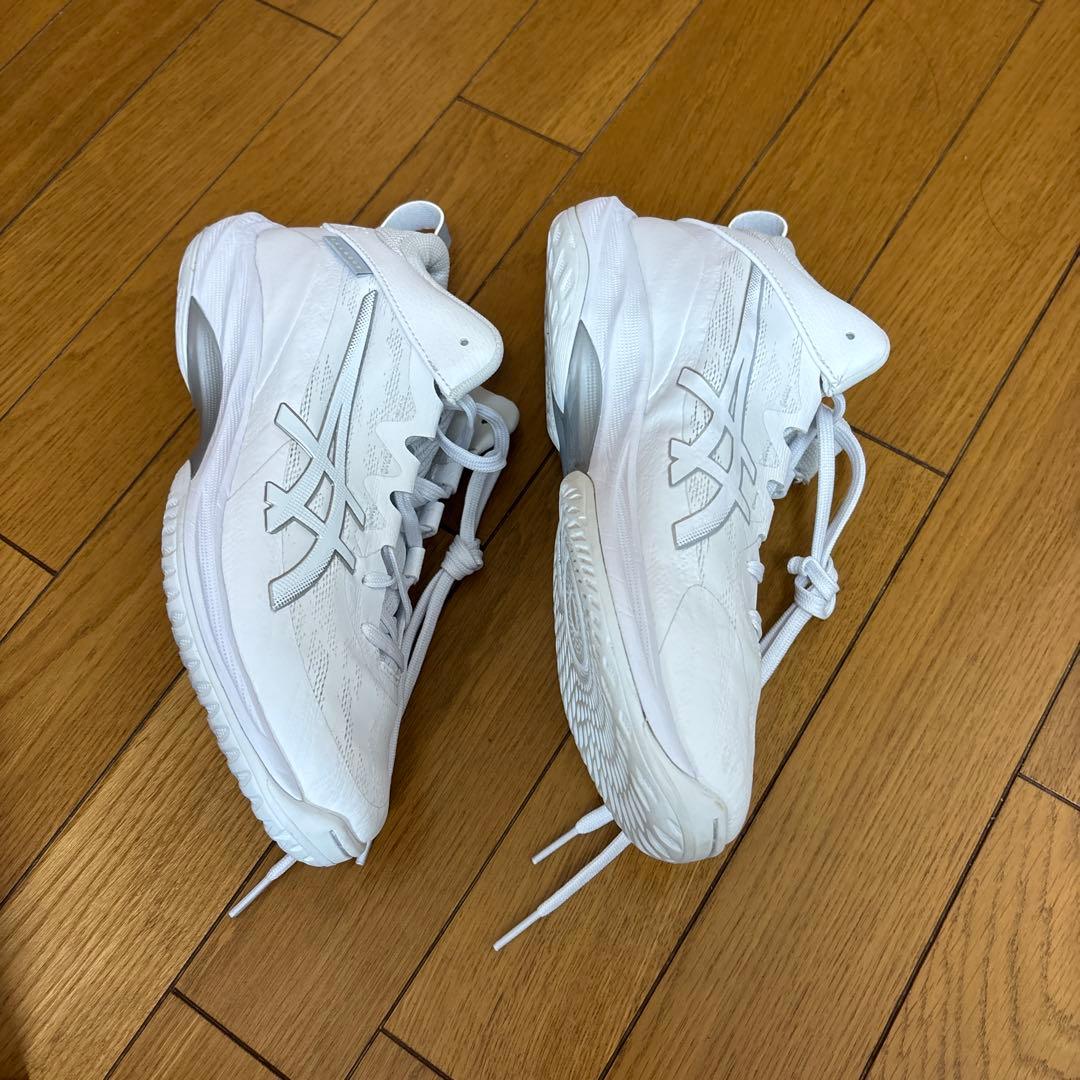 ASICS GELHOOP V17 EXTRA WIDE 25.0cm ホワイト