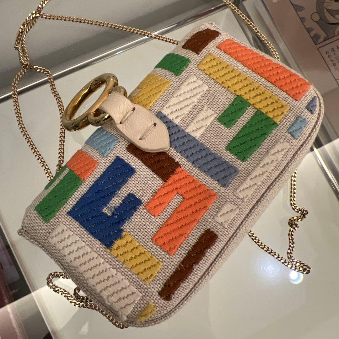 FENDI バケット　チェーンバッグ