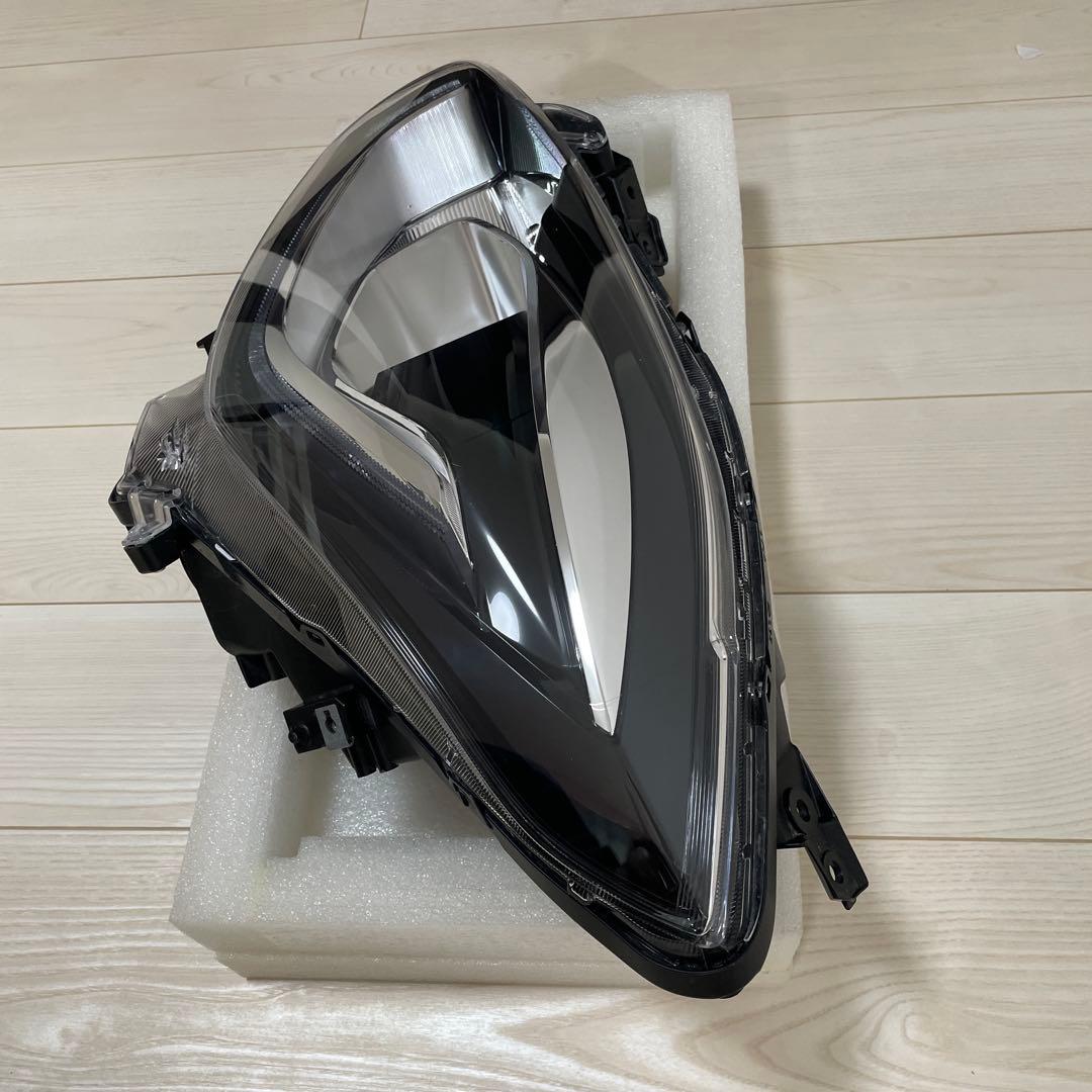 スズキ ZC33S スイフトスポーツ ヘッドライト 左 LED ヘッドランプ