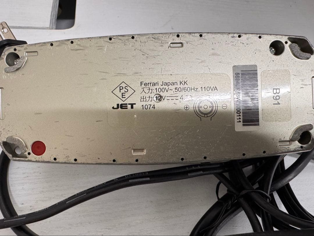 Ferrari バッテリーチャージャー 12V 110VA フェラーリ純正品