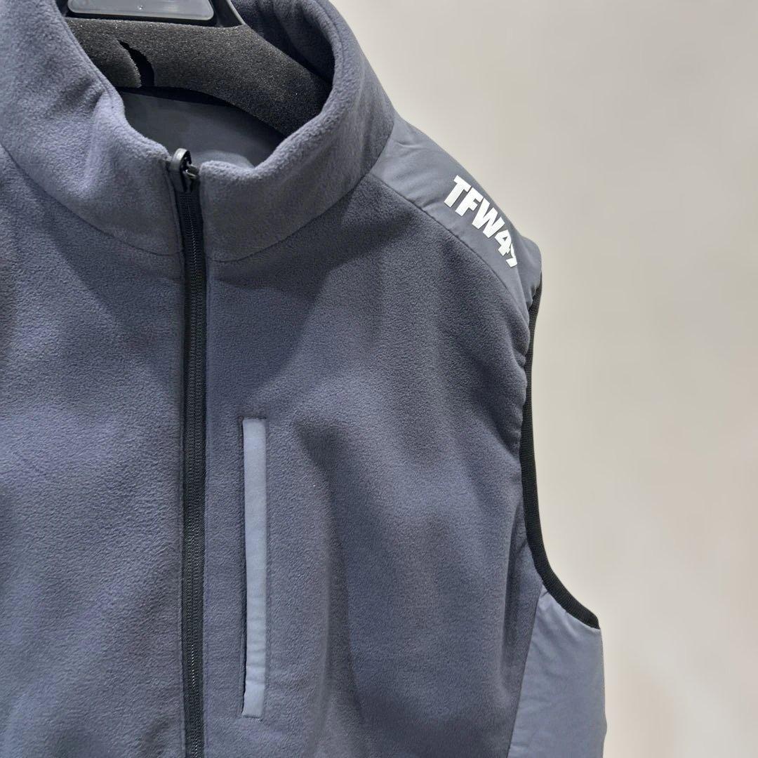 新品❤️TFW49❤️グレーリバーシブル ベスト メンズ