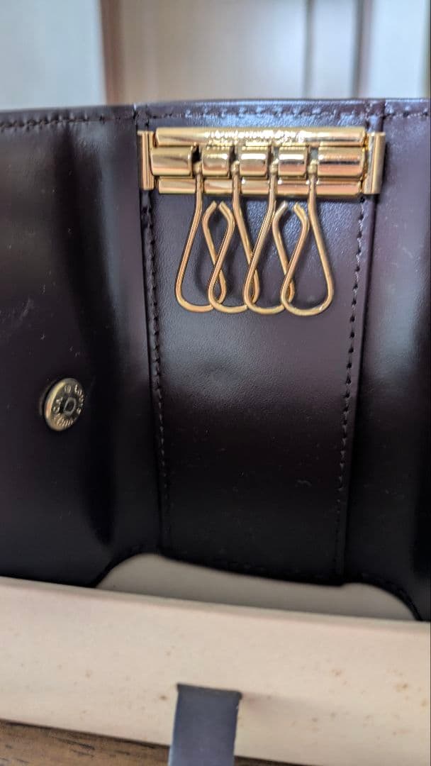 コキン 未使用　LOUIS VUITTON ミュルティクレ４ アマラント