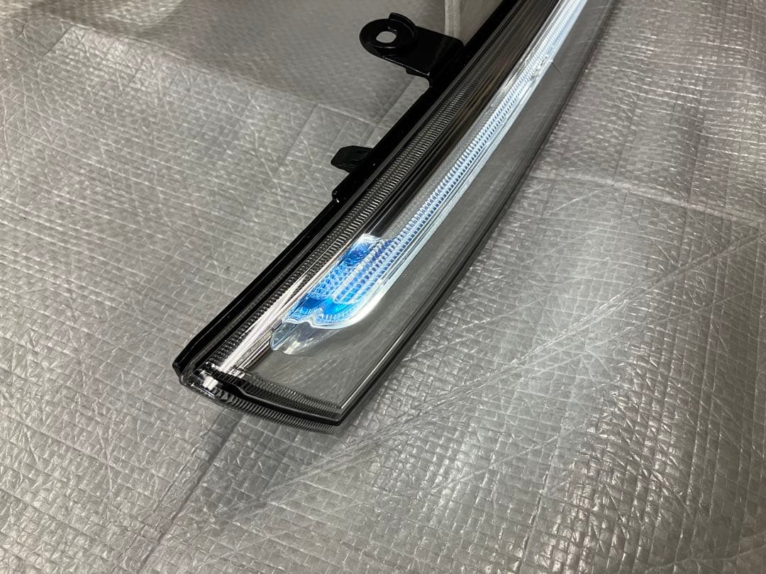 ♦︎ダイハツタントカスタムLA600SLEDイルミネーショングリル★ホワイト発光★