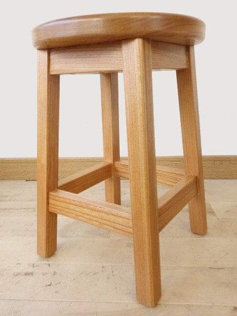 北海道手作り家具　ケヤキ（欅）材　スツール　座面一枚板