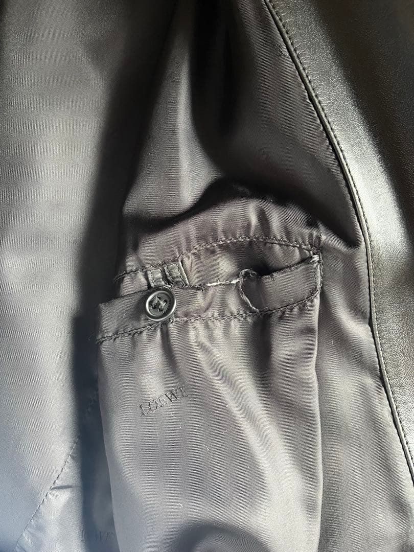 LOEWE ブラックレザーコート