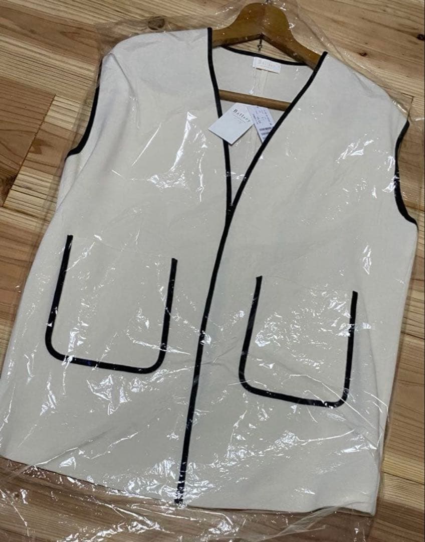 新品未使用❤︎TOMORROWLAND Ballsey ジレ
