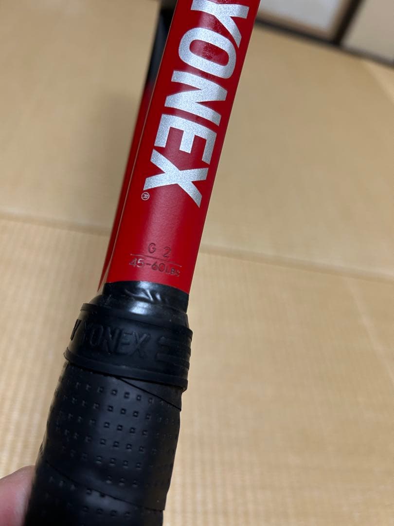 割引　ヨネックス　テニスラケット Vコア98 グリップ2