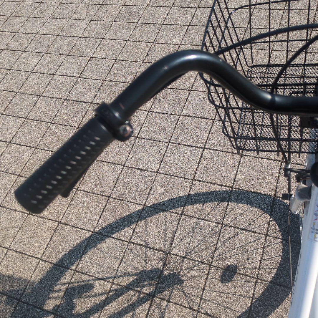 24インチ シティサイクル 前カゴ付き(引き取り限定)ホワイト