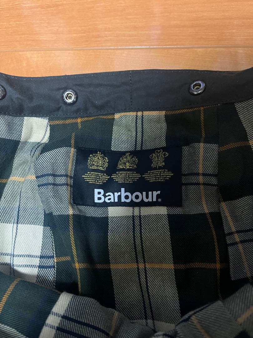 Barbour フード
