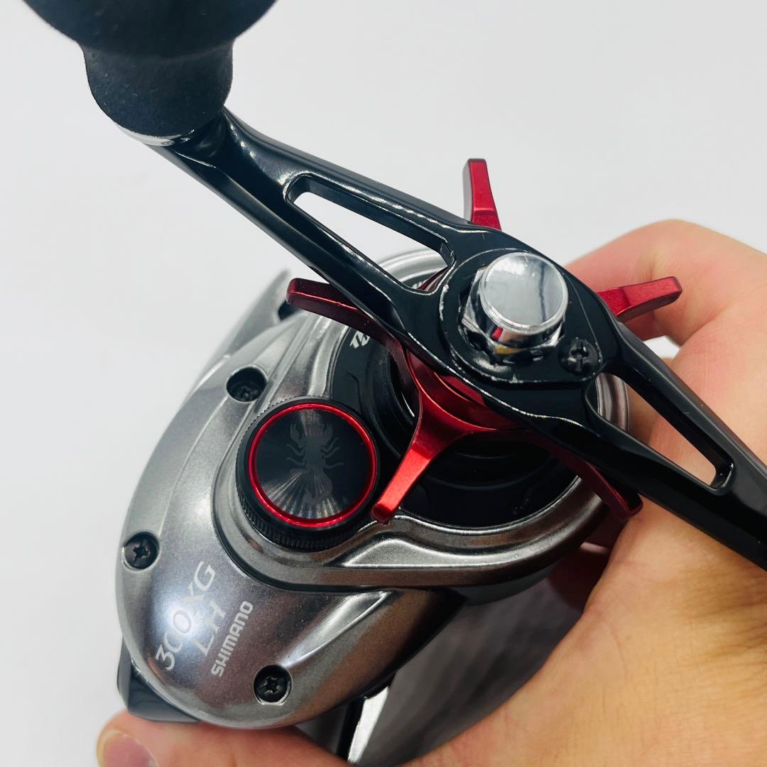 美品　シマノベイトリール 両軸リール バス スコーピオンMD 300XGLH
