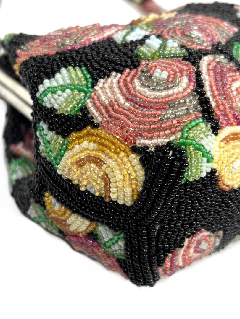 ヴィンテージ　ビーズバッグ　花柄　ビーズ刺繍　レトロ　べっ甲風の留め具　美品