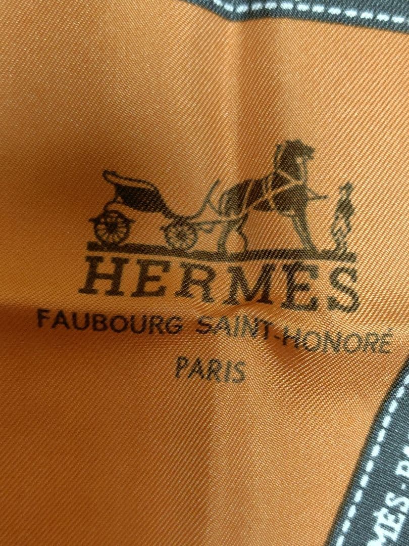 お値下げしました。HERMES オレンジ スカーフ