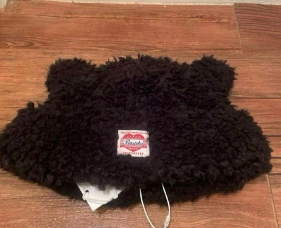 basics ベイシックス　bear beanie ベアビーニー