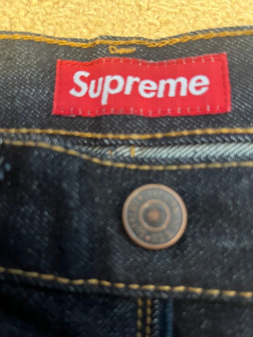 Levi's ✖️SUPREME コラボダークブルー ストレートデニム