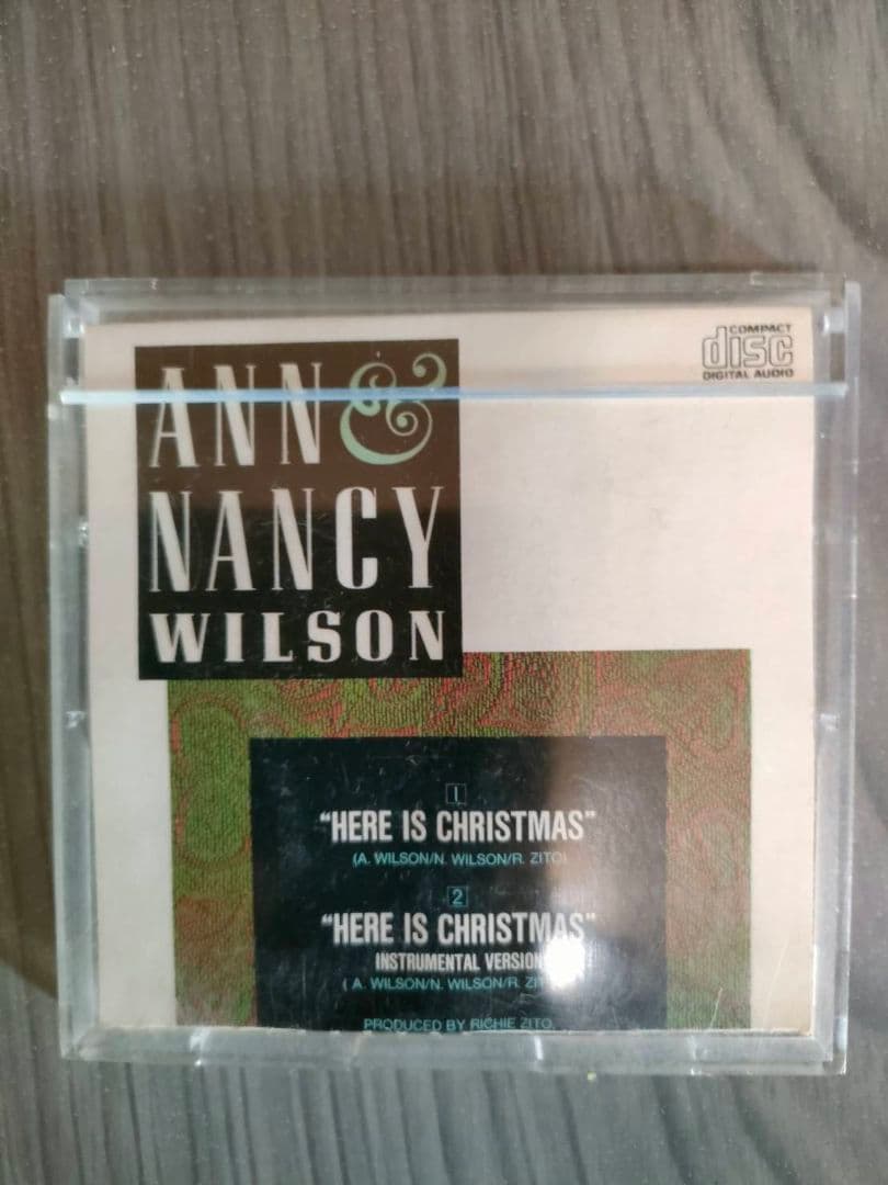 洋楽 Ann & Nancy Wilson- : Here Is Christmas