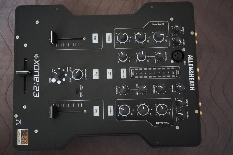 ALLEN&HEATH XONE:23 DJミキサー★中古美品