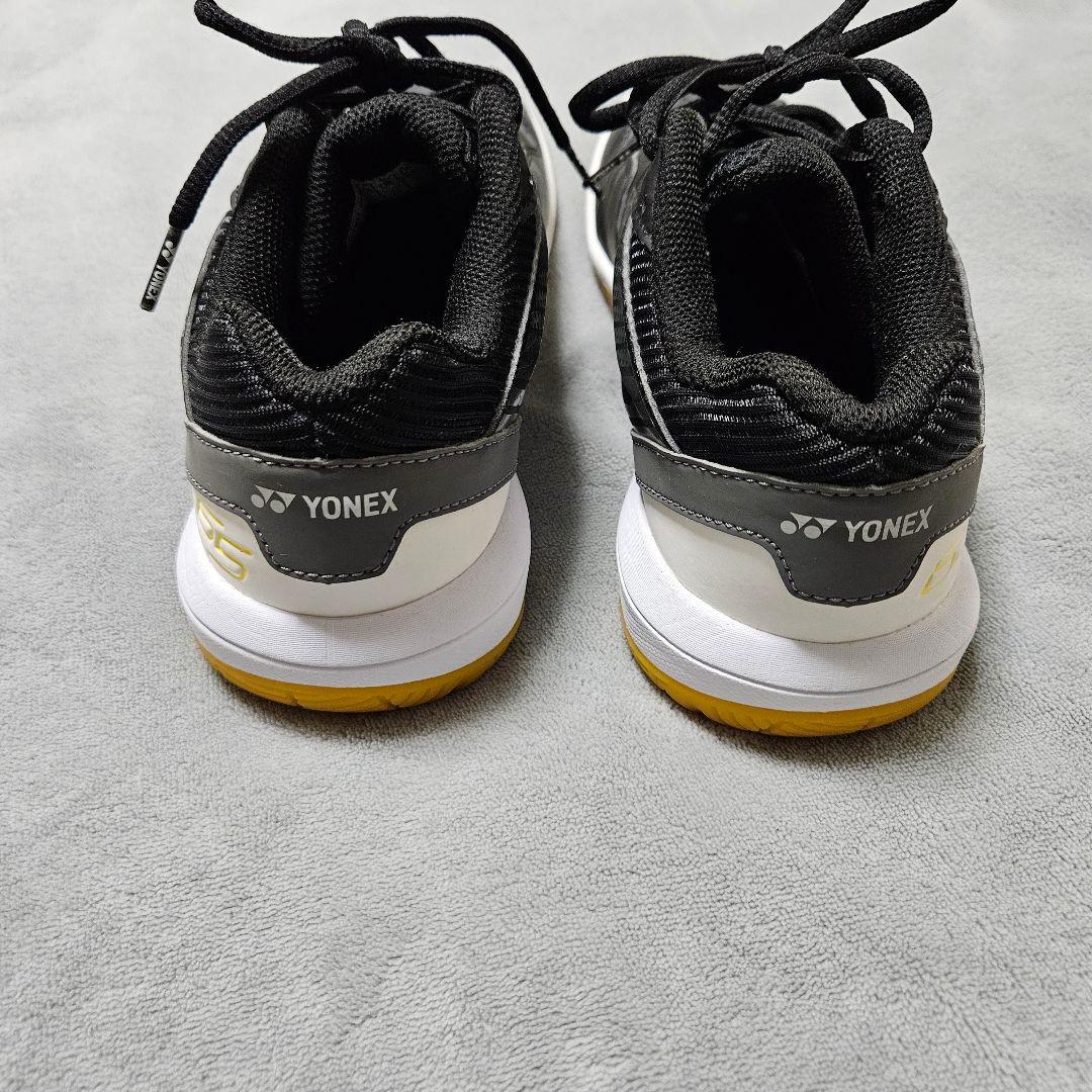 【極美品】YONEX パワークッション65 23.0cm バドミントンシューズ