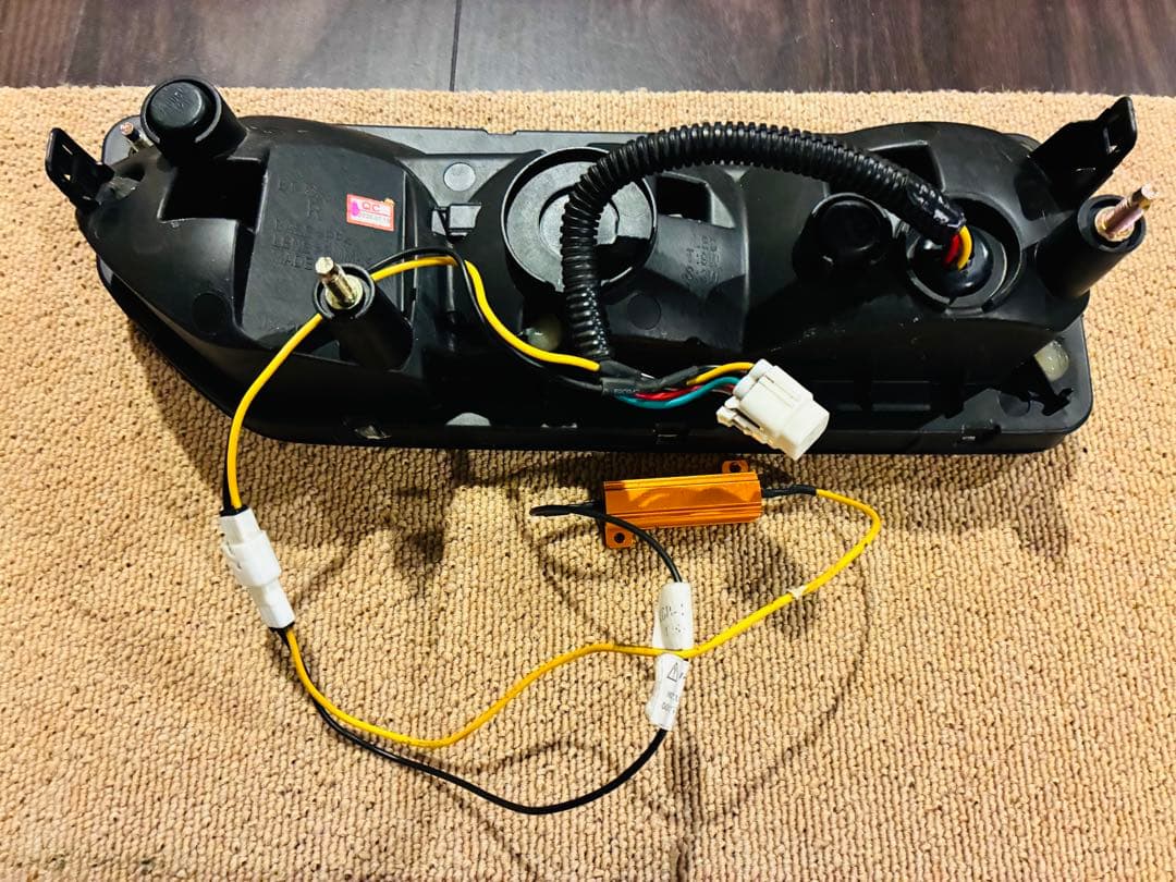 ジムニーJB64・JB74用バルカンファイバーシーケンシャル LEDテールランプ