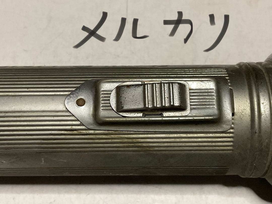 NOVEL・昭和の懐中電灯。フラッシュライト。【中古品　昭和ノスタルジー】