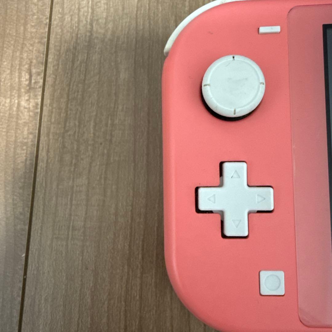 Switch lite コーラル あつまれどうぶつの森カセット付き