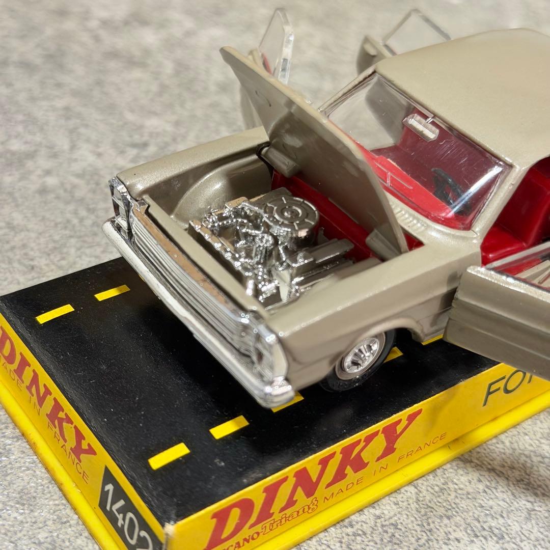 DINKY TOYS FORD GALAXIE 500 ミニカー